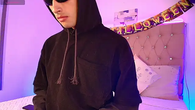 OzorioDany online show from 10.21.25