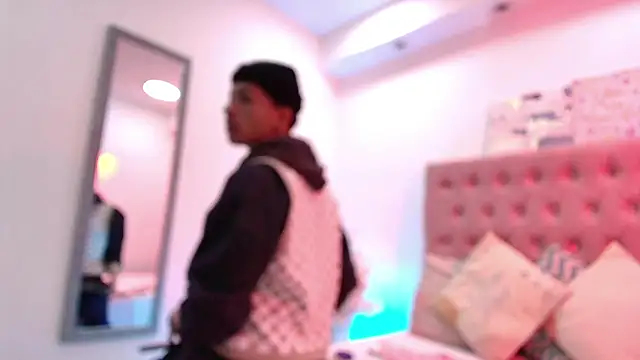 OzorioDany online show from 11.13.25