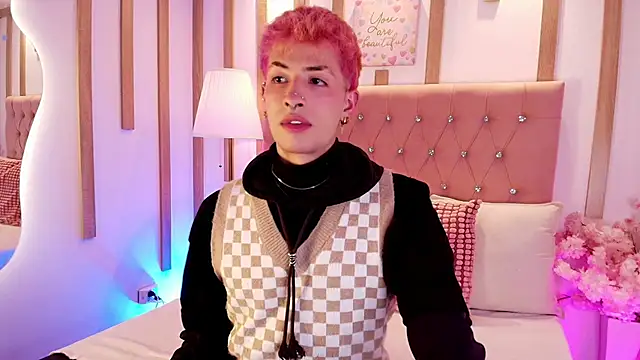 OzorioDany online show from 04.10.26