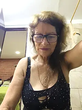 MaryeLunna online show from 11.20.25