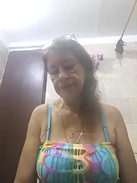 MaryeLunna online show from 12.17.25