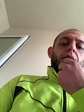Snapshot of milenski74 chatting on 02.25.26 milenski74 online show from 02.25.26