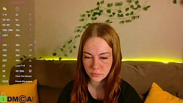 Snapshot of Roxy_Sunnny chatting on 10.29.25 Roxy Sunnny online show from 10.29.25