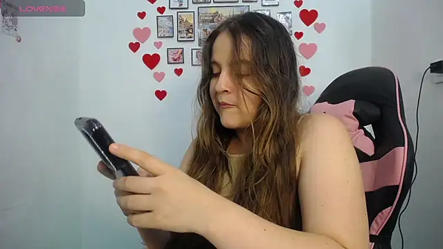 Pregnant Kloe online show from 06.10.26