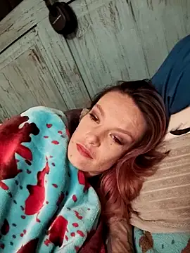 bratlipss online show from 11.08.25