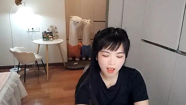 XiaoAnQi online show from 10.21.25