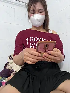 Moan Mary online show from 02.03.26