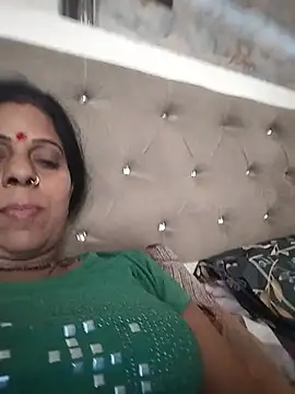 Snapshot of Soniya_Roy chatting on 06.11.26 Soniya Roy online show from 06.11.26