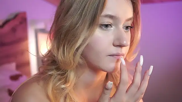 Nerissa xo online show from 10.23.25