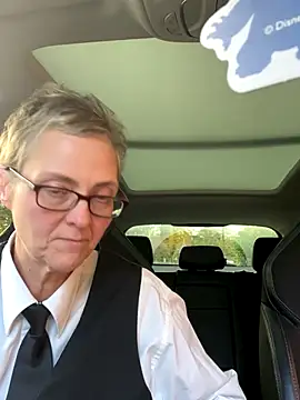 Curvy-Jinx online show from 11.28.25