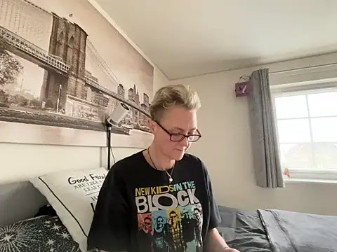 Curvy-Jinx online show from 03.31.26