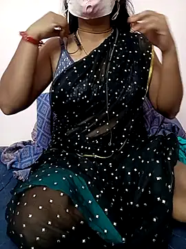 Cute Renuka online show from 10.13.25