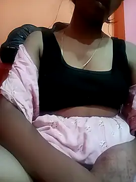 Snapshot of sakshi5533 chatting on 09.15.25 sakshi5533 online show from 09.15.25