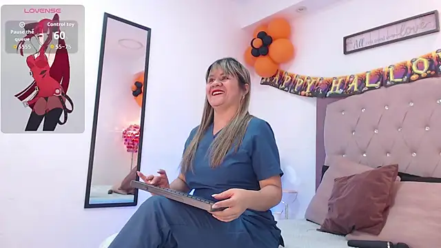 Sophy Sheikh online show from 10.21.25