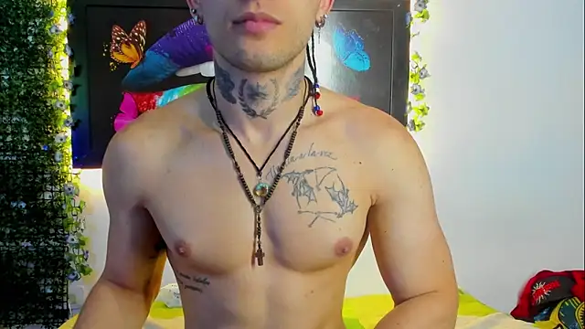 Snapshot of Kieran_kian chatting on 04.23.26 Kieran kian online show from 04.23.26