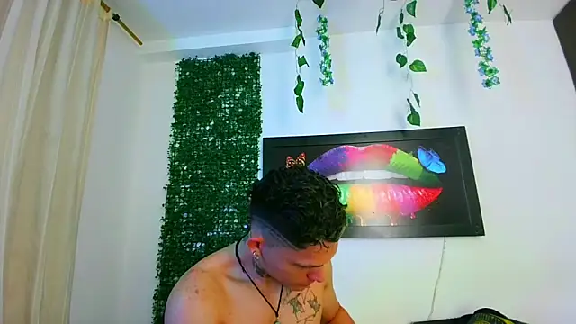 Snapshot of Kieran_kian chatting on 05.13.26 Kieran kian online show from 05.13.26