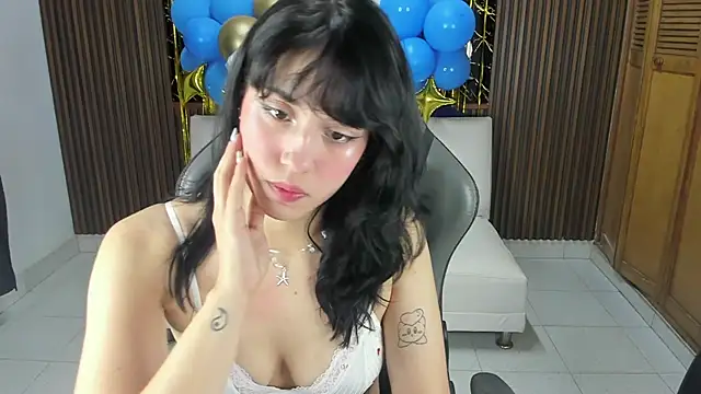 Anna17  online show from 10.20.25