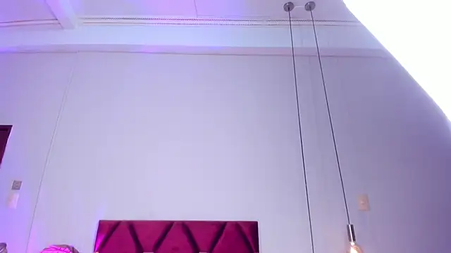 Snapshot of LunaAspen_ chatting on 09.26.25 LunaAspen online show from 09.26.25