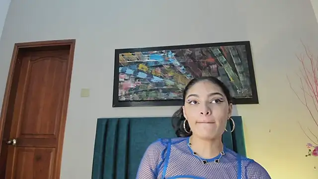 Snapshot of LunaAspen_ chatting on 10.01.25 LunaAspen online show from 10.01.25