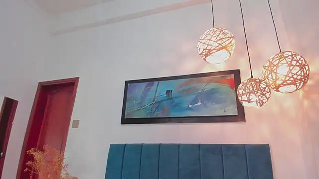 Snapshot of LunaAspen_ chatting on 10.06.25 LunaAspen online show from 10.06.25