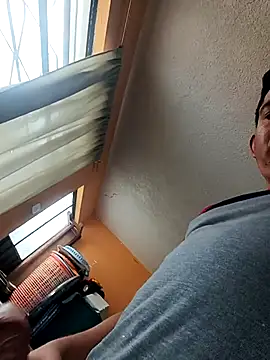 Snapshot of Exitante96 chatting on 12.14.25 Exitante96 online show from 12.14.25