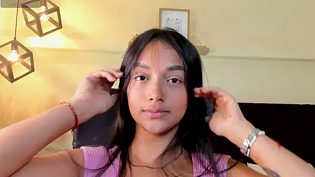 MelanyOconner online show from 05.25.26