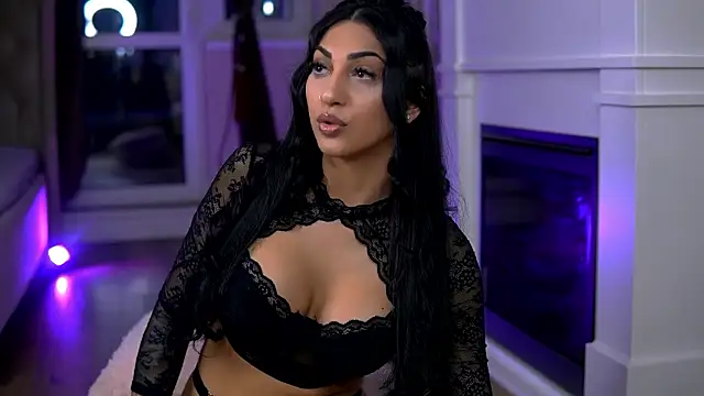 EmaHallee online show from 03.24.26