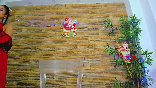 Cupcake Izzy online show from 12.17.25