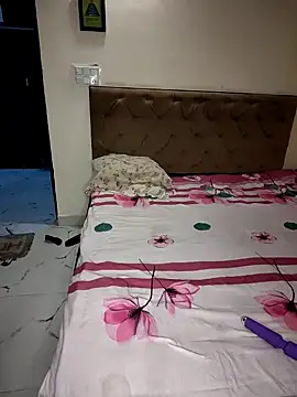 Snapshot of missneha61 chatting on 09.30.25 missneha61 online show from 09.30.25