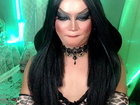Snapshot of xxXMissCessXxx chatting on 06.15.26 xxXMissCessXxx online show from 06.15.26
