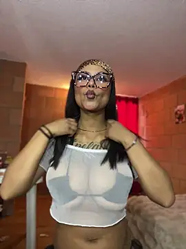 Snapshot of Stefany_44 chatting on 06.22.26 Stefany 44 online show from 06.22.26