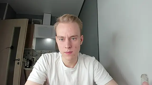 Snapshot of Kevin_Young_Cat chatting on 10.27.25 Kevin Young Cat online show from 10.27.25