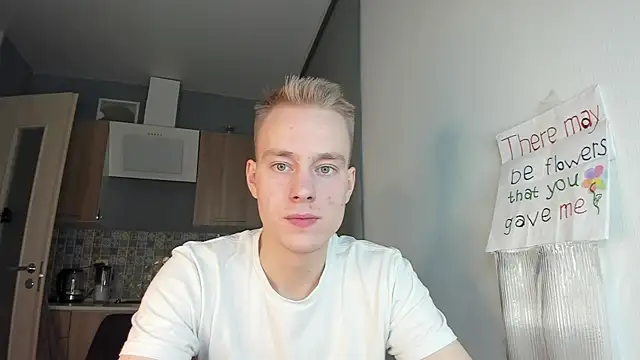 Snapshot of Kevin_Young_Cat chatting on 11.02.25 Kevin Young Cat online show from 11.02.25