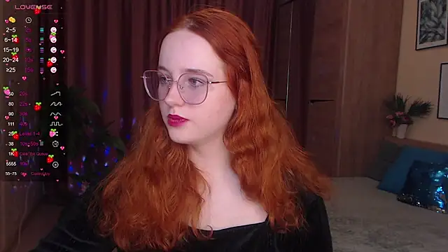 LunaSweet18 online show from 10.11.25