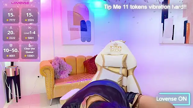 Snapshot of Anastasiia_rouse chatting on 11.18.25 Anastasiia rouse online show from 11.18.25