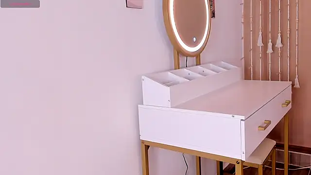 Camila Bustamante online show from 02.20.26