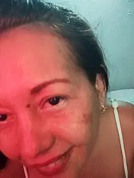 Snapshot of marinita13 chatting on 11.16.25 marinita13 online show from 11.16.25