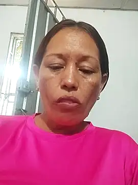 Snapshot of marinita13 chatting on 11.27.25 marinita13 online show from 11.27.25