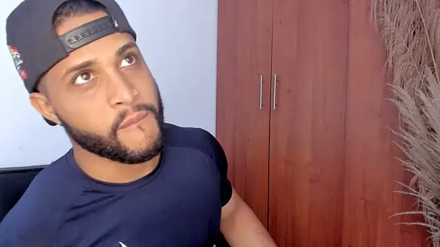 Pier Simons online show from 11.12.25