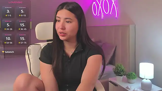 Megan Williamms online show from 09.14.25