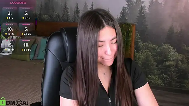 Megan Williamms online show from 10.10.25