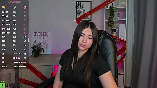 Megan Williamms online show from 10.23.25