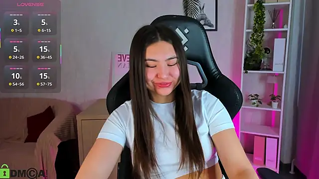 Megan Williamms online show from 11.29.25