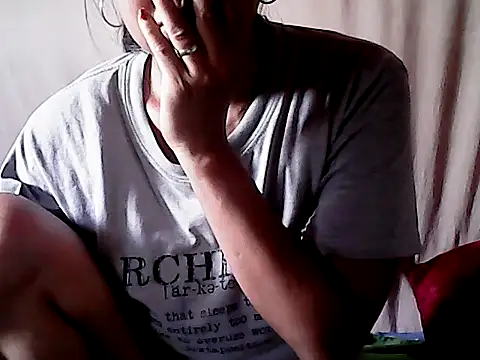 Snapshot of sh1nbae chatting on 09.30.25 sh1nbae online show from 09.30.25