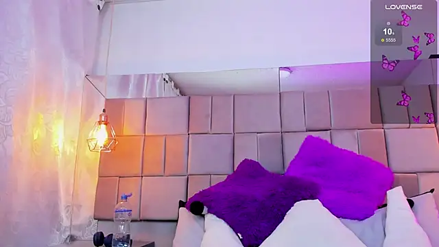 antoneella jones online show from 12.01.25