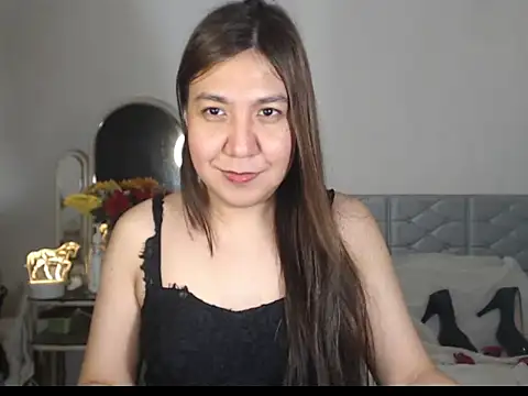 Snapshot of stellahugeX chatting on 11.16.25 stellahugeX online show from 11.16.25