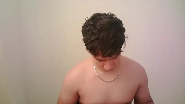 Snapshot of zeus_181 chatting on 04.18.26 zeus 181 online show from 04.18.26