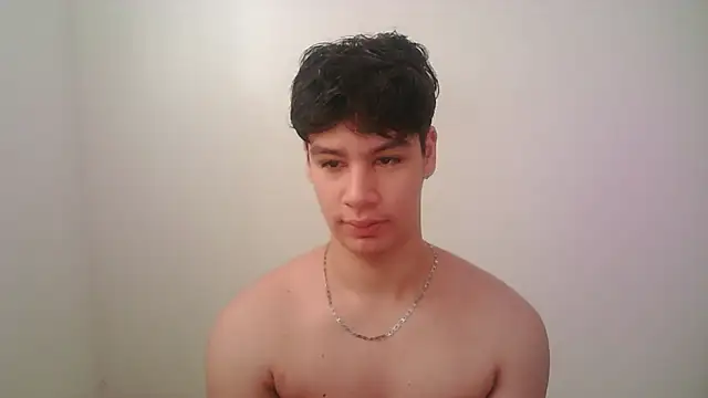 Snapshot of zeus_181 chatting on 04.28.26 zeus 181 online show from 04.28.26
