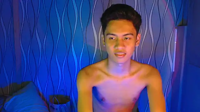 Demure Asian143 online show from 09.15.25