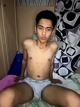 Demure Asian143 online show from 09.24.25